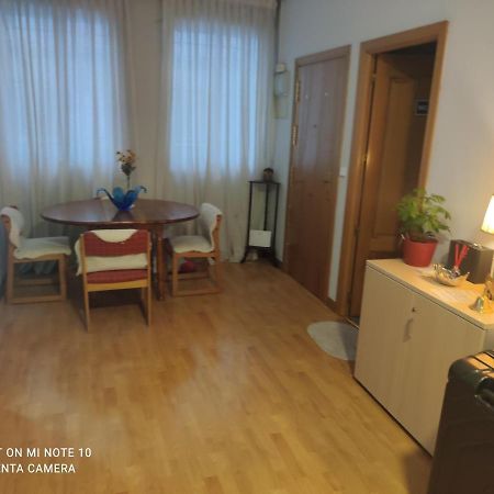 Ferienwohnung Habitacion L Madrid Exterior foto
