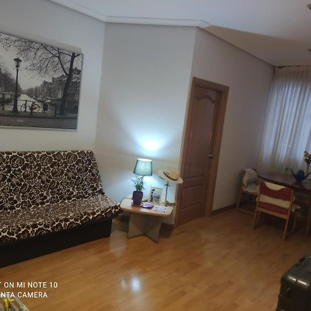 Ferienwohnung Habitacion L Madrid Exterior foto